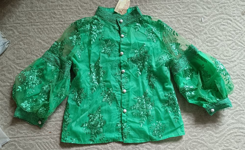 Гипюровая блузка