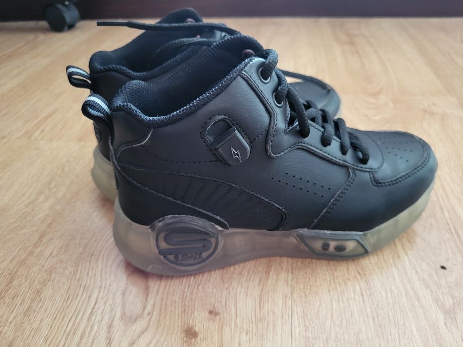 Skechers  маратонки