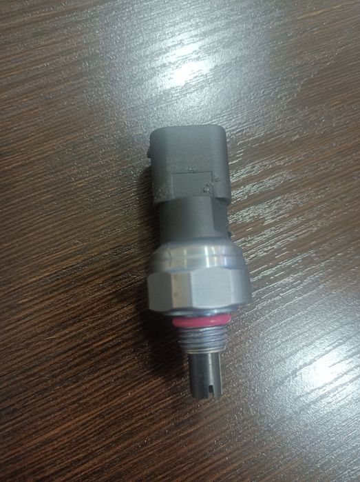 Датчик давления и температуры для двигателей Weichai