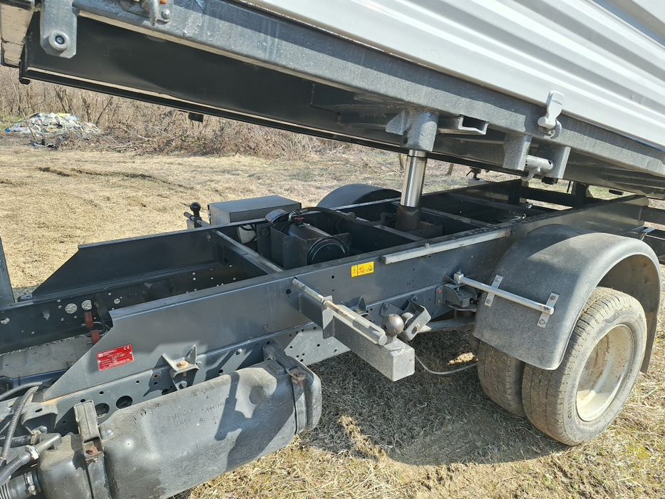 Vînd iveco dayli basculabil