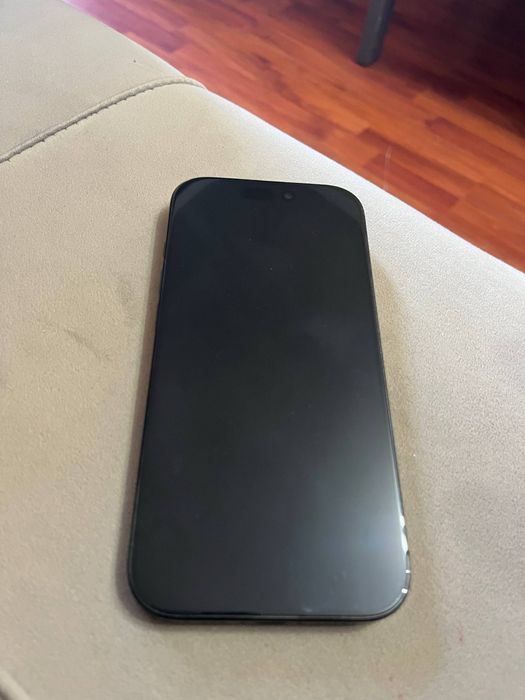 продам iPhone 16 pro