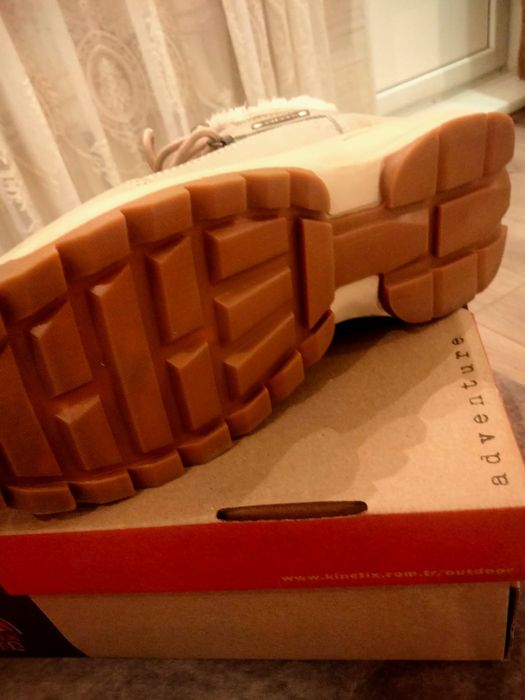 Теплые зимние ботинки