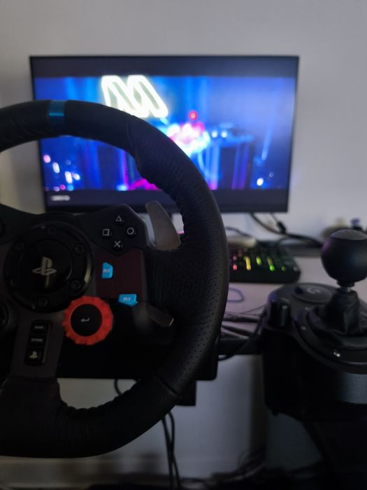 Logitech g29 steering wheel