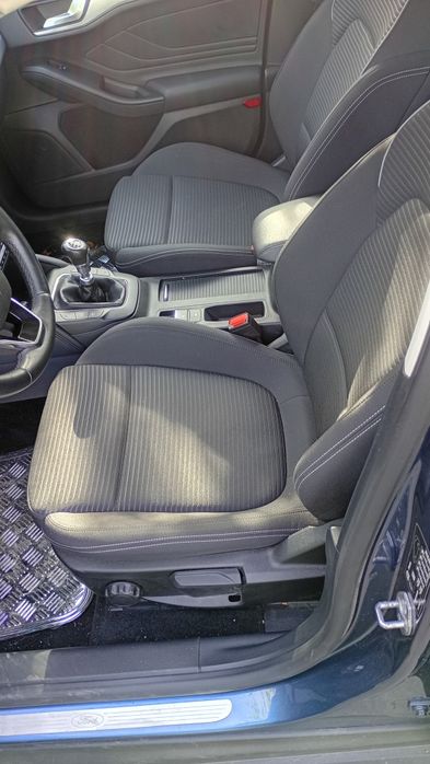 FORD Focus 2019 — imagine 5
