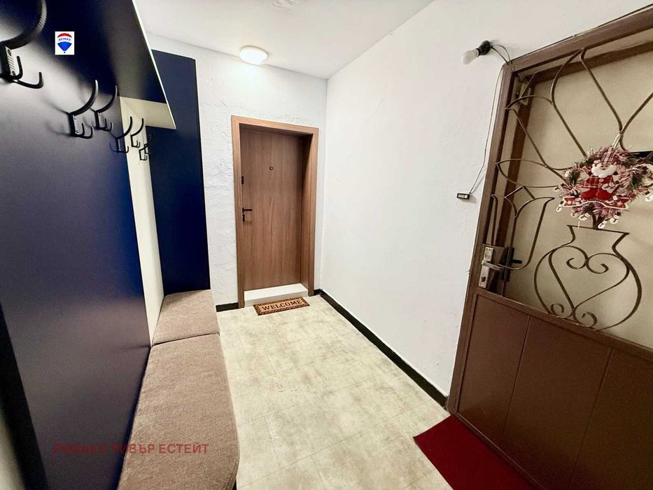 Продава се Двустаен апартамент в Русе, Здравец Изток - 62 кв.м за 1107 €/кв.м - Снимка #3