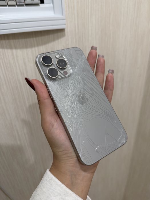 Продам айфон 15 про макс