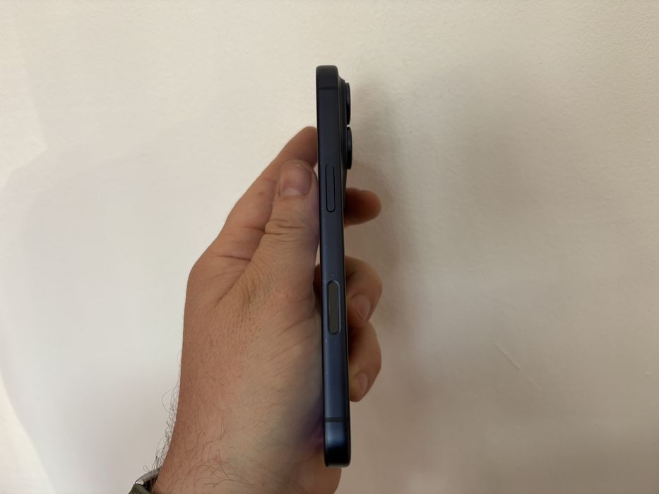 Iphone 17 Pro , Blue, modelul cu E-sim, pentru piese