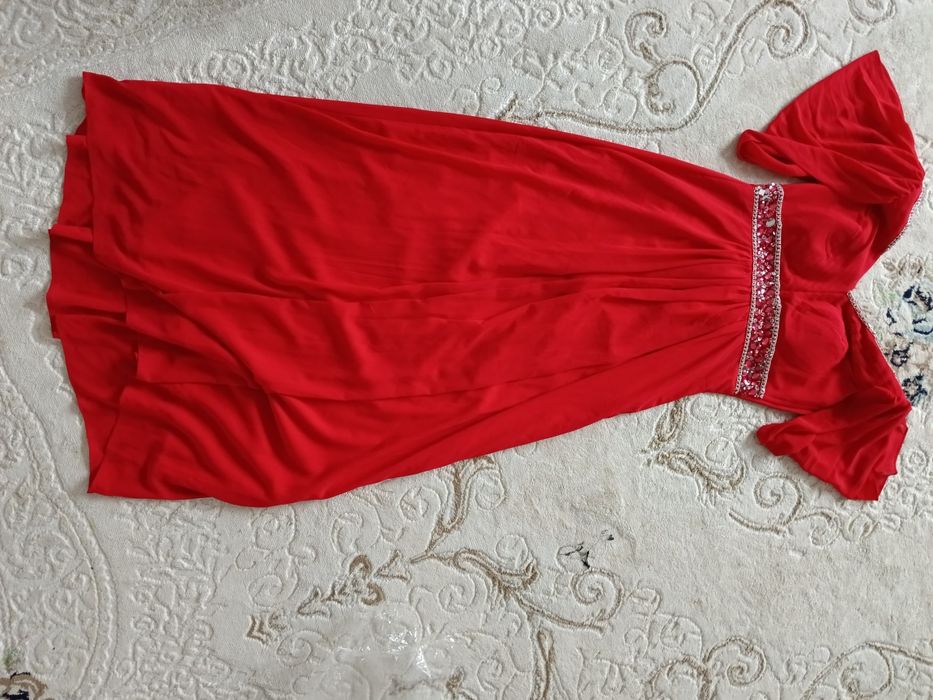 Отдам даром размер платье 46