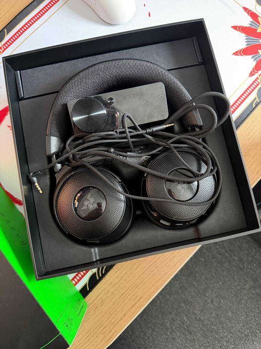 Căști gaming wireless Razer Kraken V4 Pro - garanție 1.5 ani