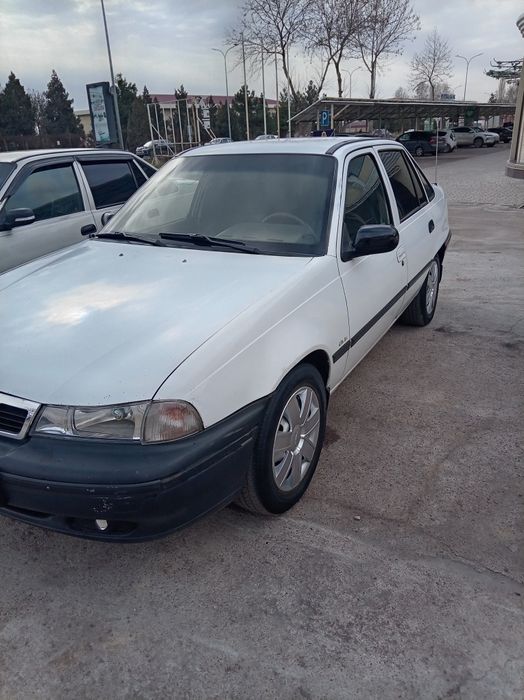 Срочна Нексия 1996 сотилади