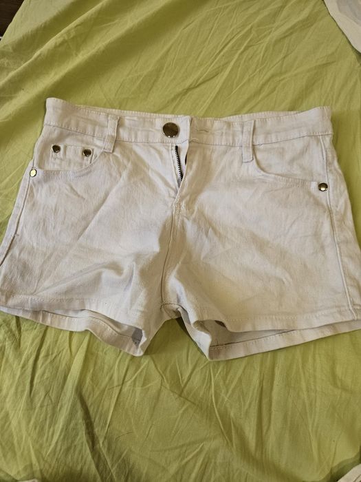 3 чифта дамски къси панталони (S) за 10 лв.