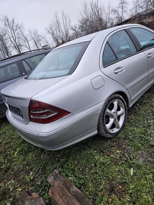 MERCEDES-BENZ C-Class 2005 — imagine 2