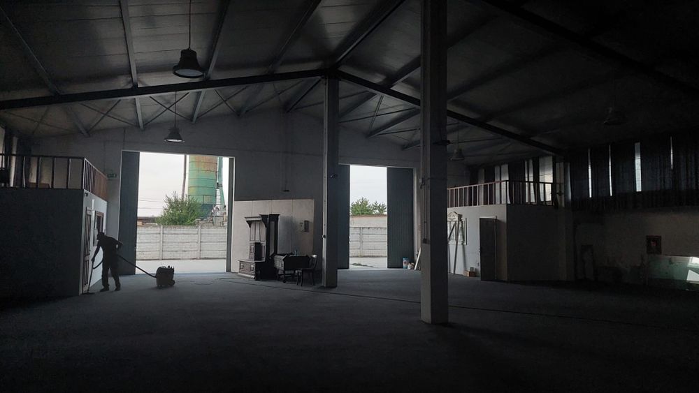 Dau in chirie 4 hale industriale in 400mp-6000mp in oradea