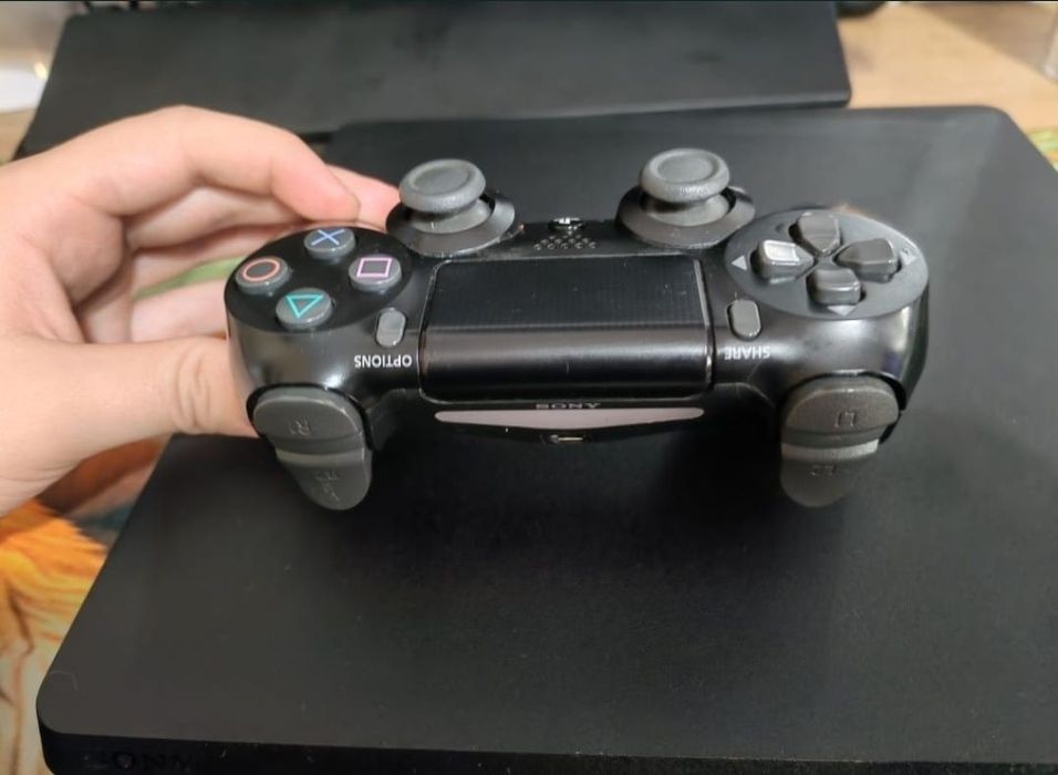 PlayStation 4 Slim