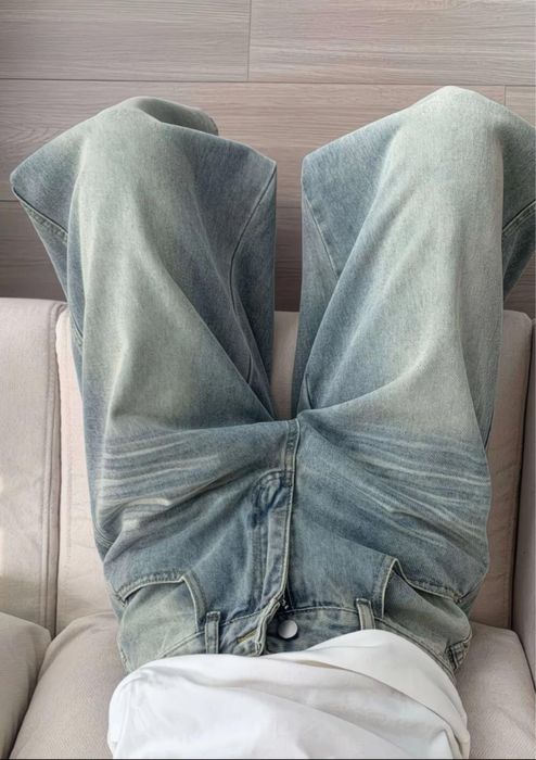 Продам женские джинсы