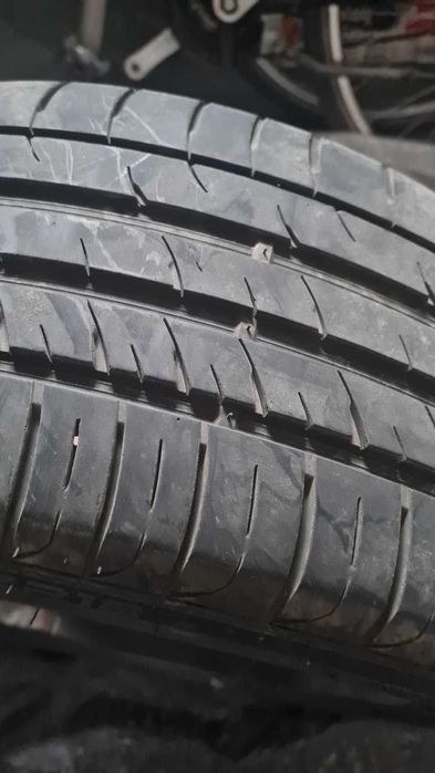 Jante aliaj R18 x 7 1/2JJ ET 38 cu cauciucuri vara 225/40ZR18 Tourador