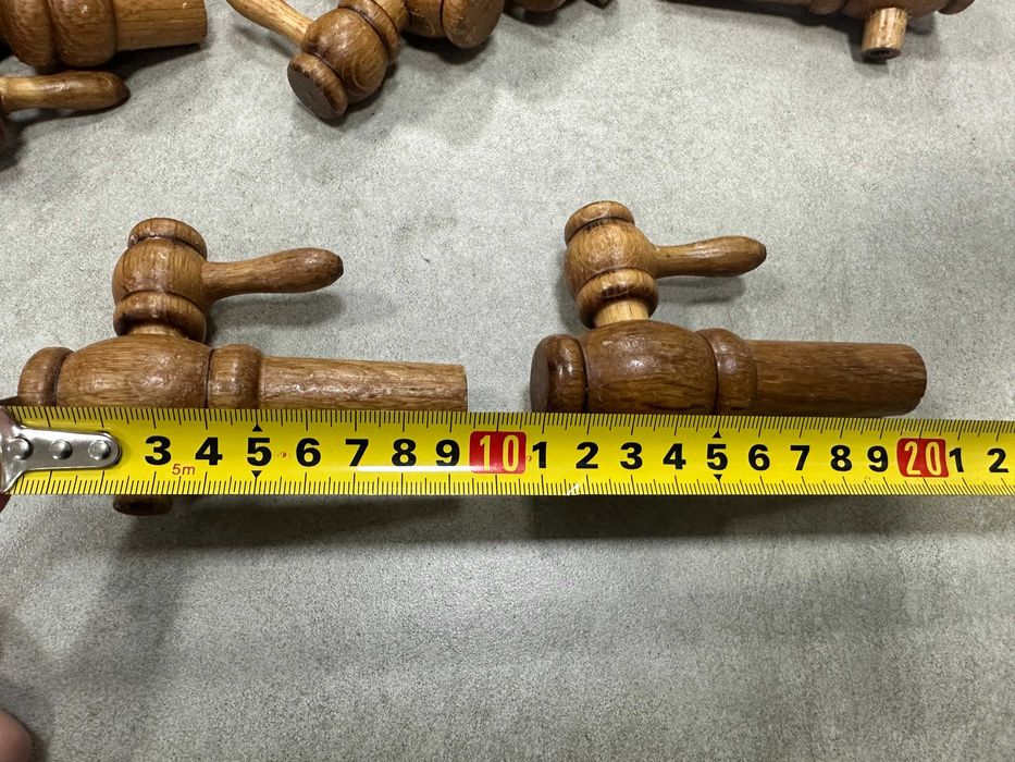 Краны и пробки дубовые для бочек