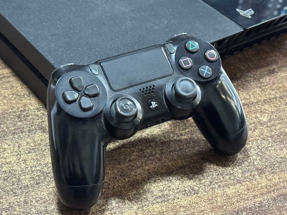 Конзола PlayStation 4 500GB