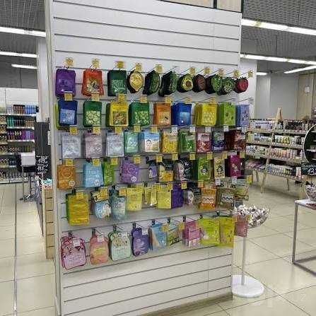 Ekspopanel MDF va plastik, полка, крючки и аксессуары