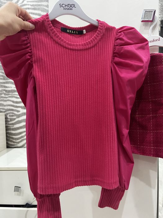 Продам нарядную одежду для девочки