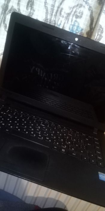Laptop lenovo ideaplad 100