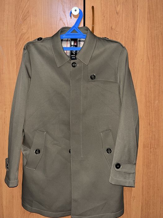 Тренч( мужской) и демисезонная куртка( женский.)