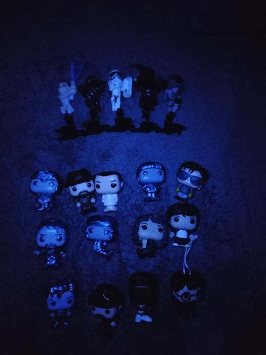 Продам фигурки осд и стар Ворс