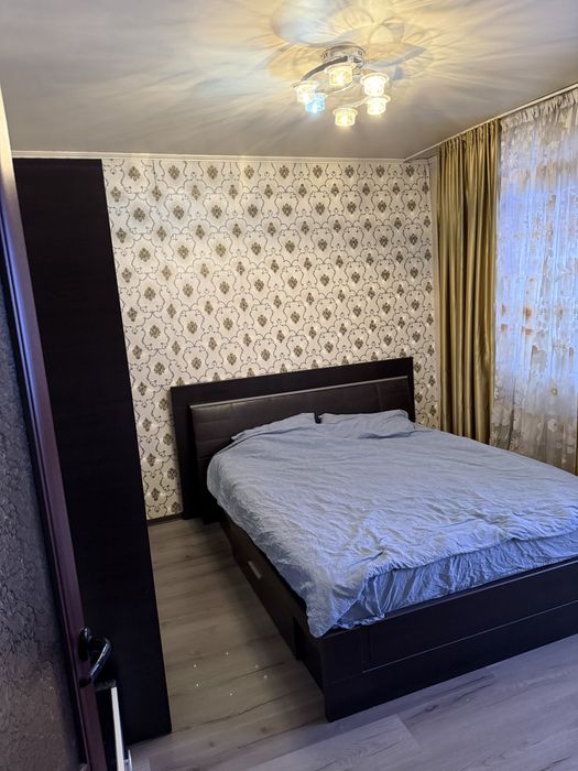 Vand apartament 2 camere piata mare