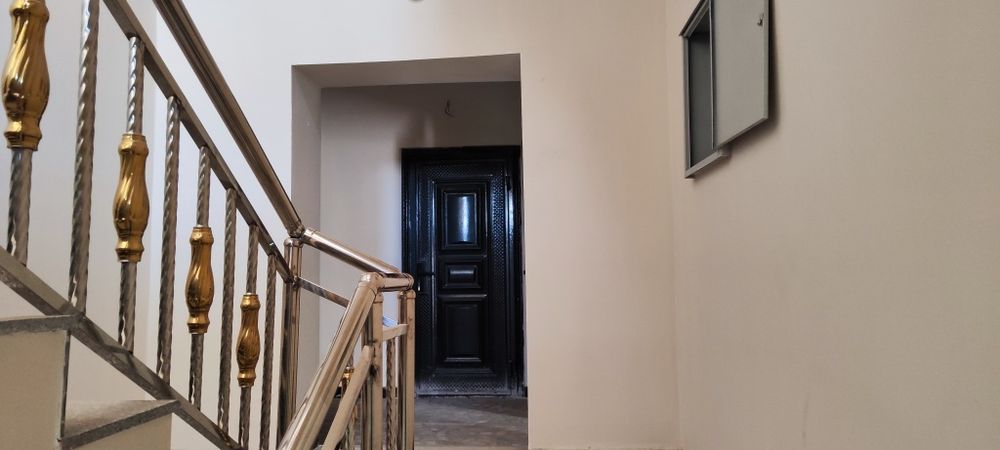 Kvartira sotiladi ( продается квартир)