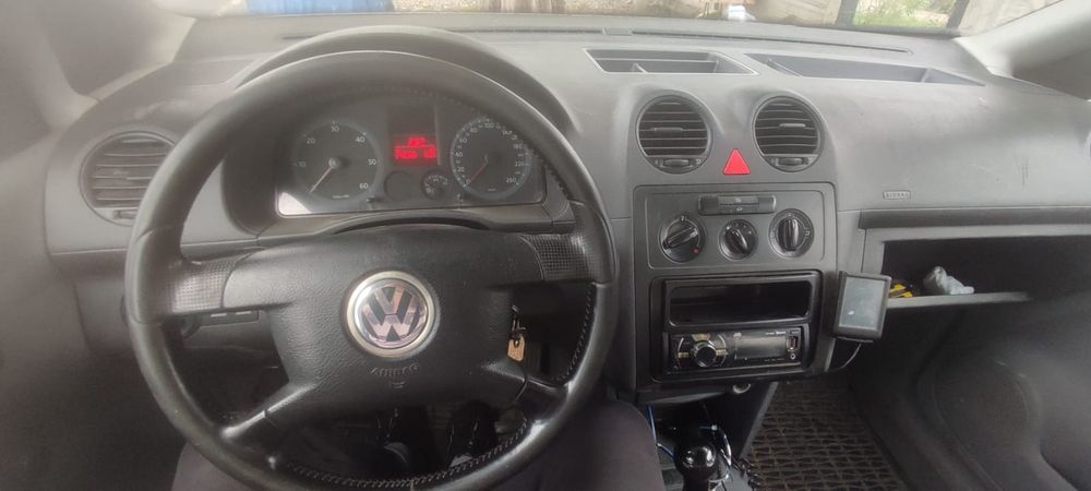 Vând Volkswagen Caddy 2.0 sdi