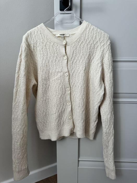 Белый кардиган