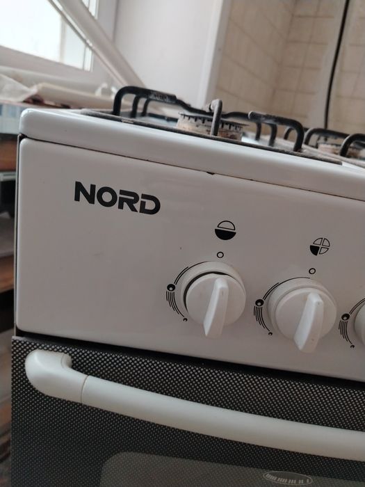 Газ плита в отличном состоянии 50см