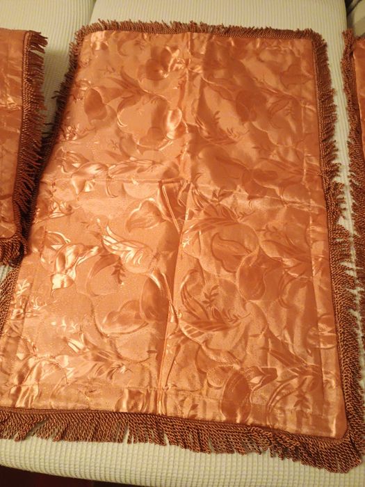 Cuvertura matrimonială  cu 2 fețe de pernă +1 pui