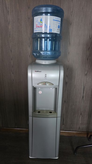 Продам диспенсер для воды