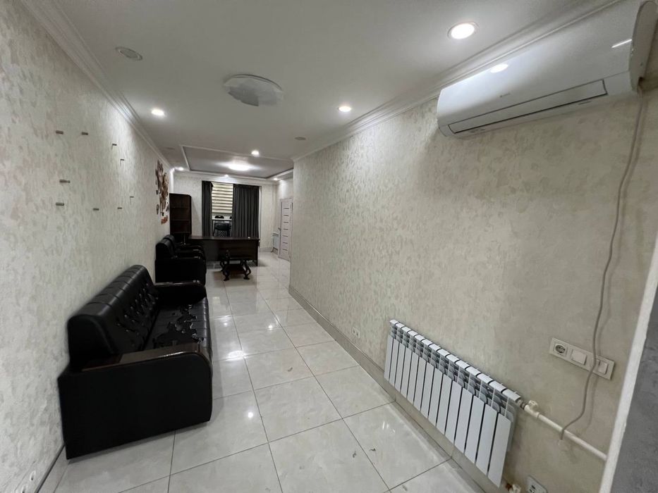 аренда Офис с Мебелью под Тур фирма и т.д. Рядом Метро 1 Этаж