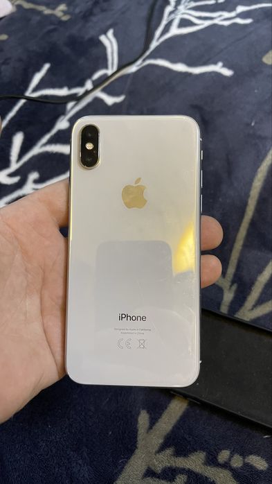 продам iphone X.