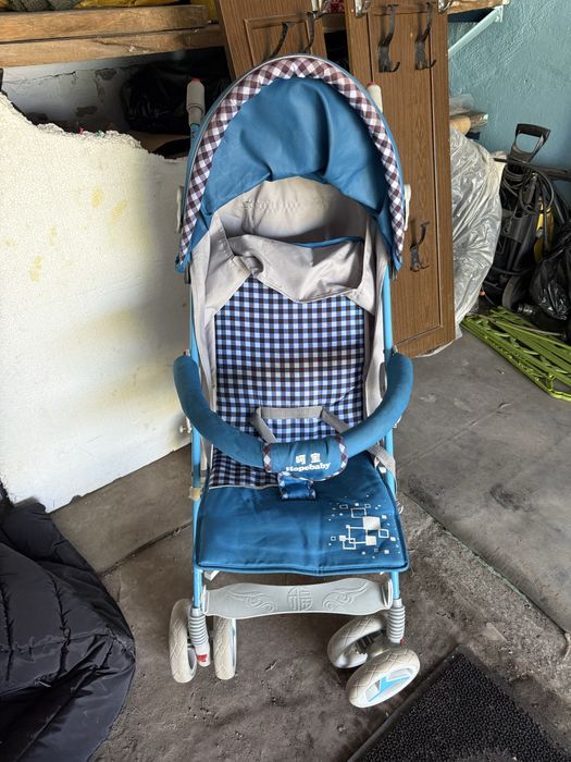 Продам прогулочную коляску