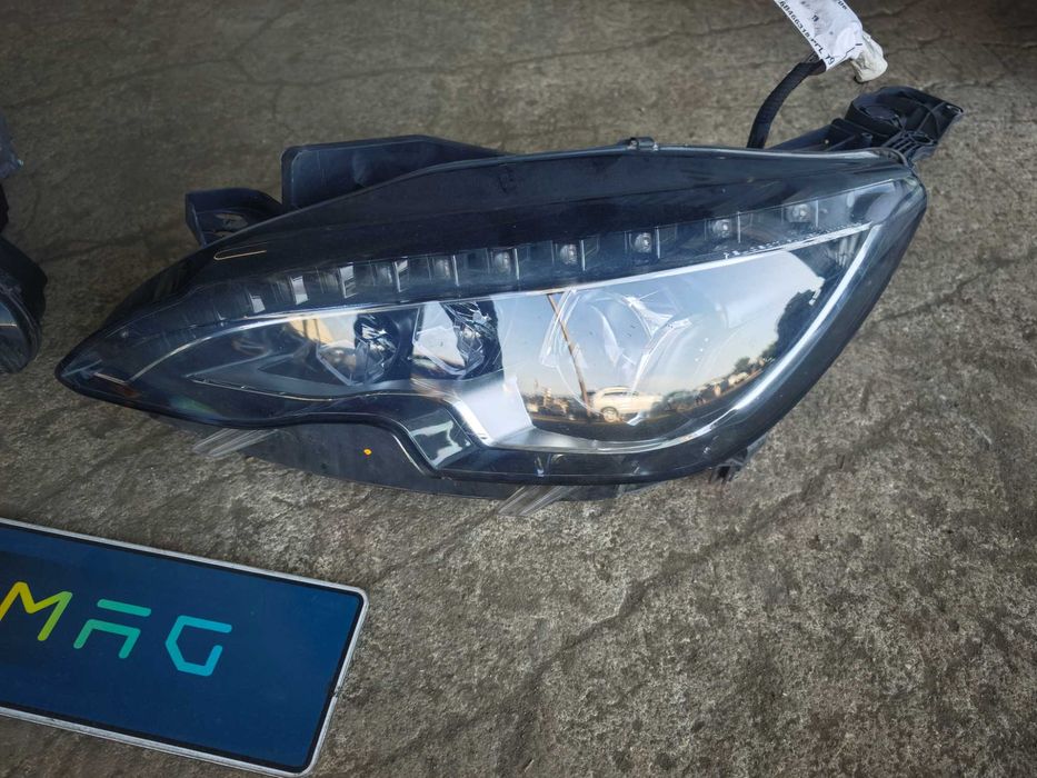 Фарове Full led Peugeot 308 gt Line 1 ляв десен фар Пежо 308 ГТ