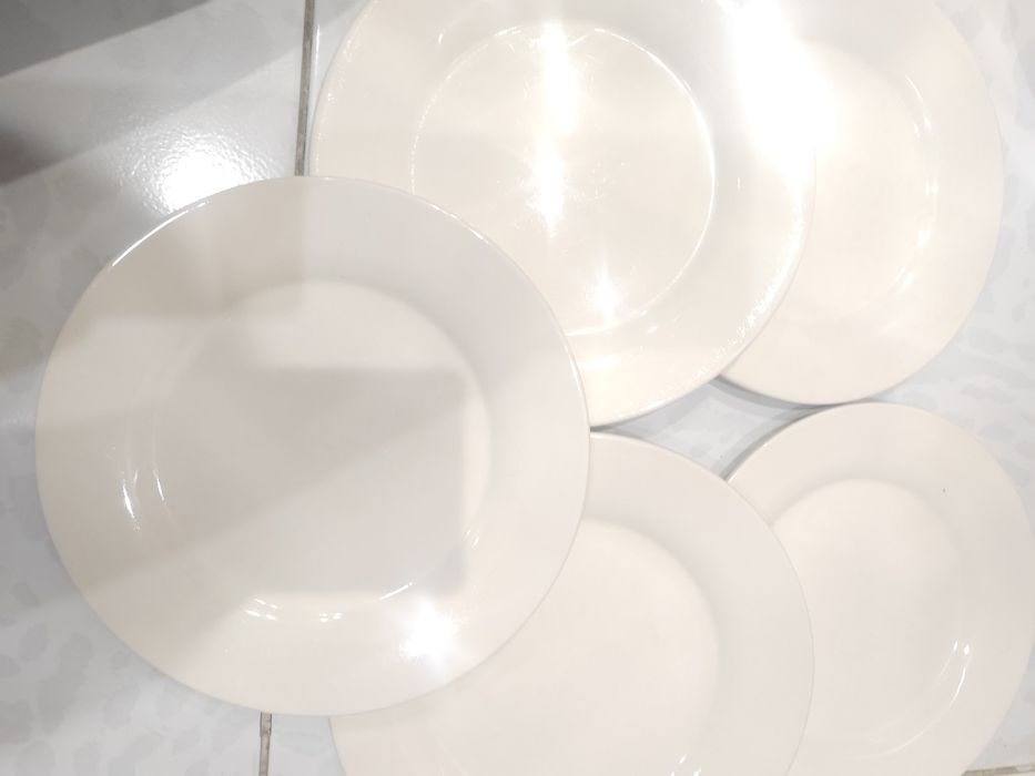 Тарелки разные от сервиза