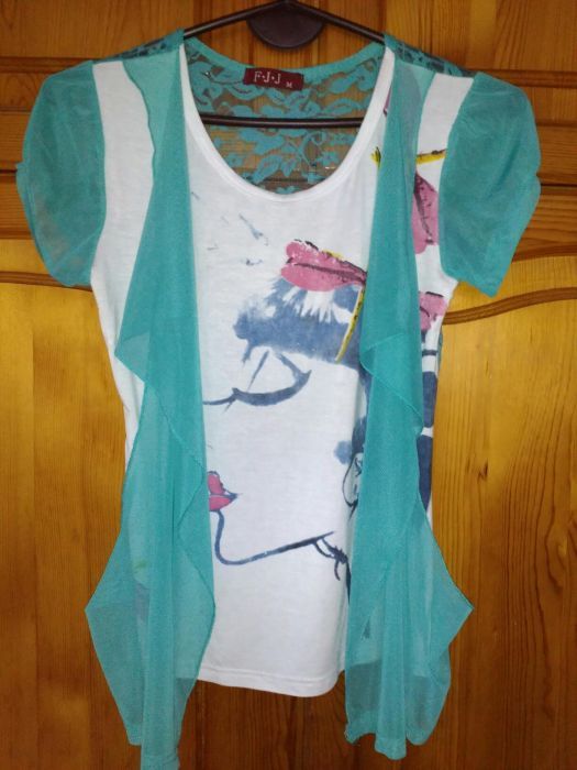 Детски тениски по 3 евро + подарък