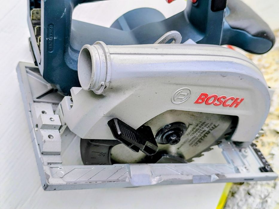 Акумулаторен ръчен циркуляр Bosch PRO GKS 18V-57-2 L: Solo