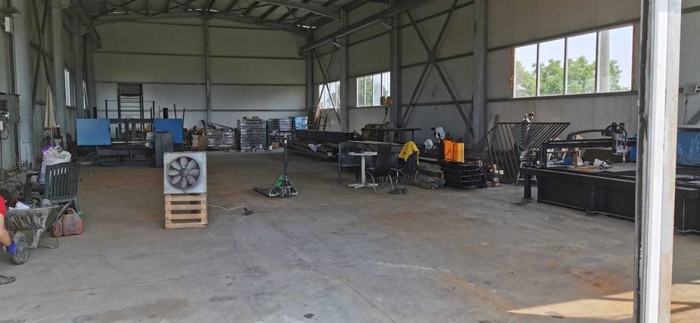 Продава се Промишлена сграда в с. Стряма, Област Пловдив - 433 кв.м за 353 €/кв.м - Снимка #1