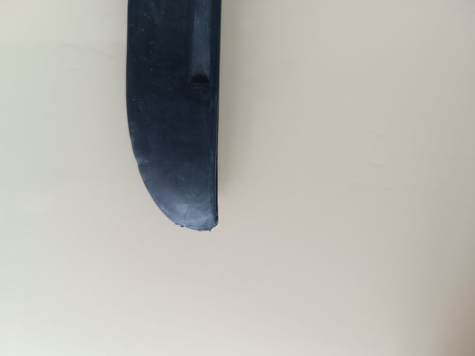Cuțit din cauciuc flexibil pt antrenament.