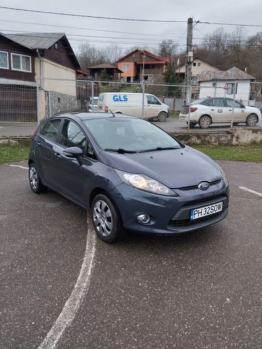 Ford fiesta 2012 euro 5  pret fix