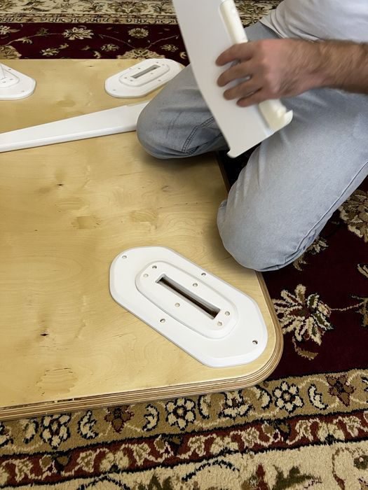 Стол для кухни легко собираемый