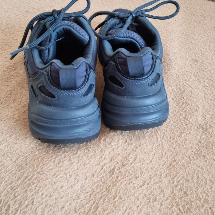 Adidas nr.35,5 Nike nr.37