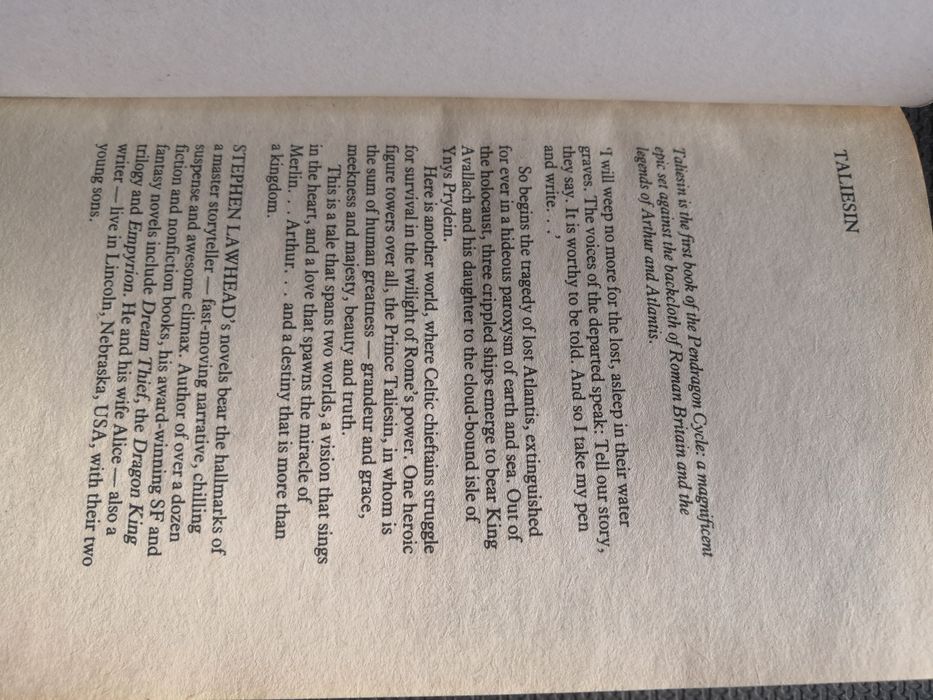 Taliesin - Stephen Lawhead Book 1 I of the Pendragon Cycle Engeza