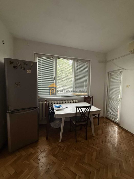 Дава се под наем Тристаен апартамент в Пловдив, Гагарин - 90 кв.м за 448.8 € - Снимка #2