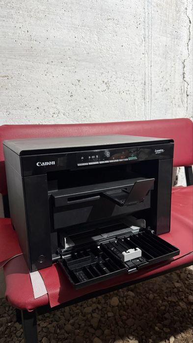 Принтер Canon i-SENSYS MF3010.