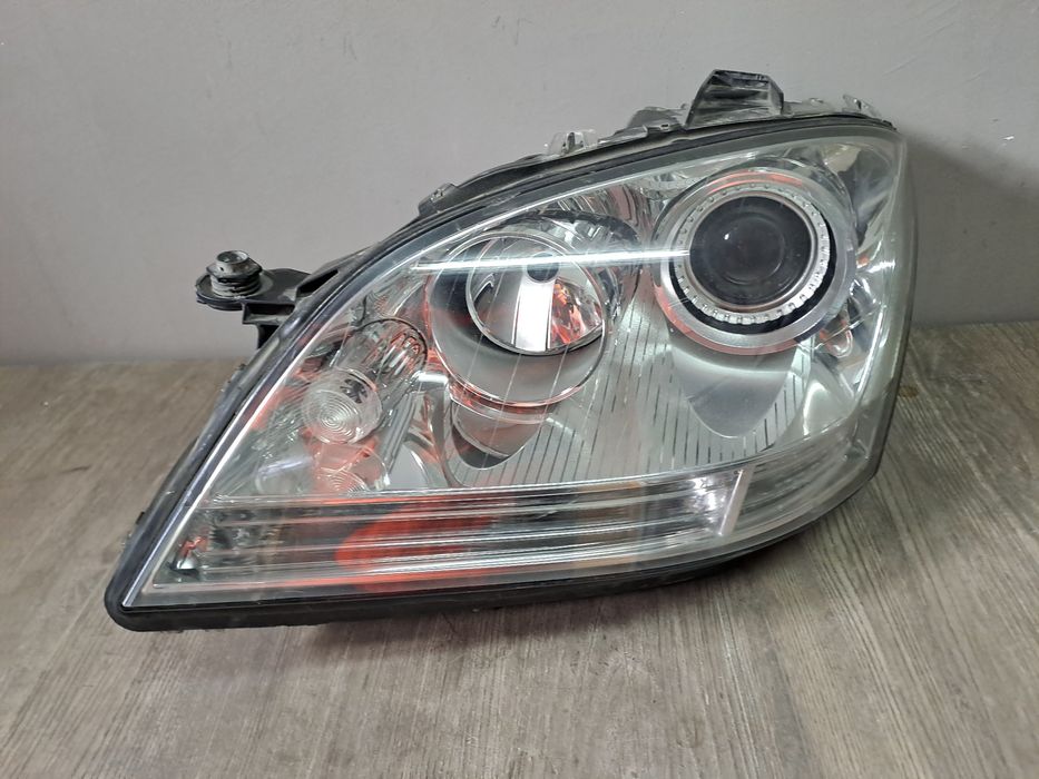 Mercedes ML w164 ляв фар